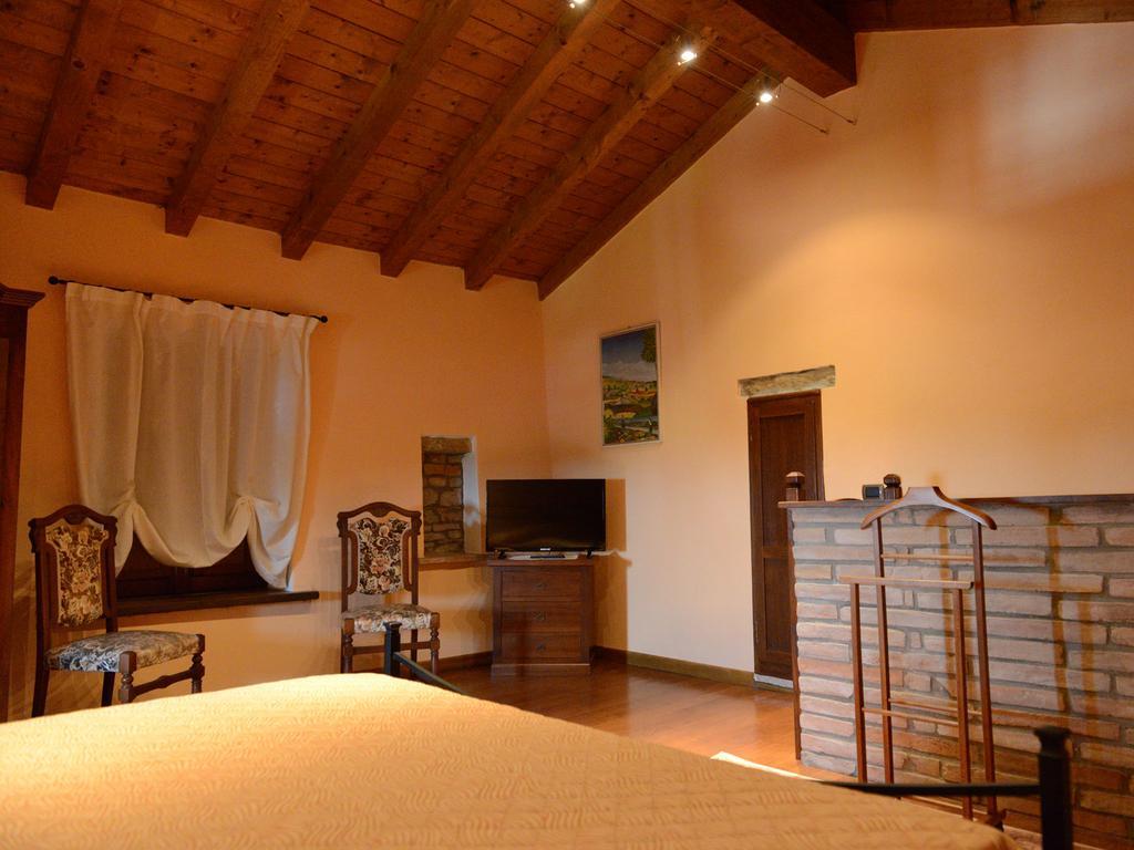 Torretta Di Bassano Hotel Rivergaro Ngoại thất bức ảnh